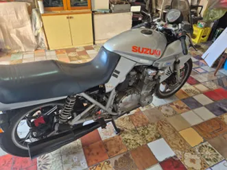 suzuki katana 750 cc anno 1982