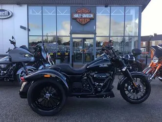 used harley-davidson trike flrt freewheeler for sale in chesterfield