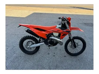 2025 ktm 250 xc-w, 3 hours!