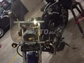 une belle yamaha v star 650cm3 à vendre