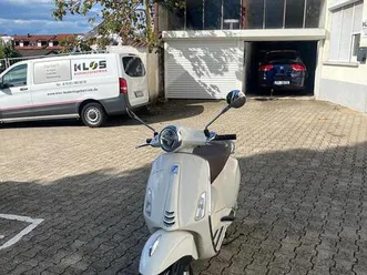 vespa primavera 50 iget is