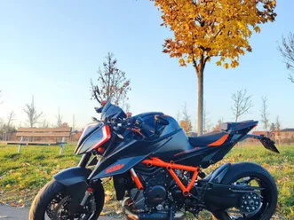 ktm 1290 super duke r - top stav
