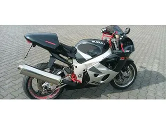 suzuki gsxr srad 750.