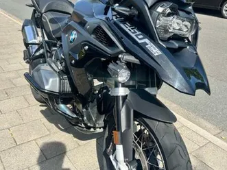 bmw r1250gs triple black plus - dein traum auf zwei rädern