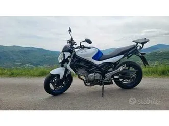suzuki sfv gladius 650 - 2015