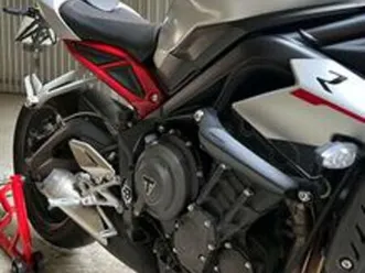 triumph street triple - 2017