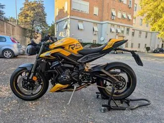 triumph street triple - 2024