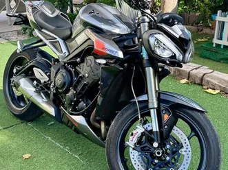 street triple 765 rs comme neuve
