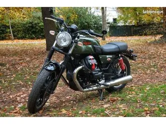 moto guzzi v9 roamer