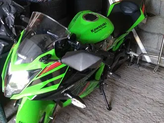 moto kawasaki 125