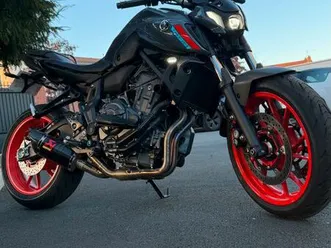 yamaha mt07 / a2 / 5460km ligne complète akrapovic