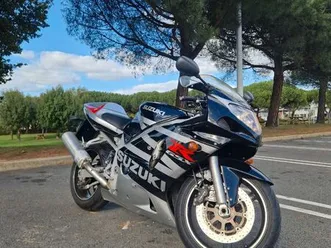 suzuki gsx-r 600