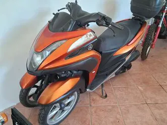 yamaha tricity rosso