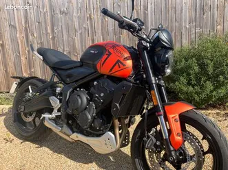 triumph trident 660 a2 (roadster) - 9000 km - 2023 - état impeccable