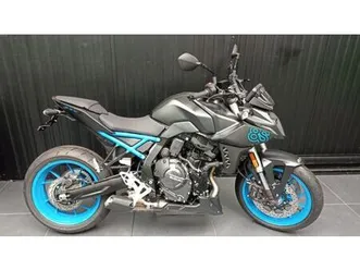 suzuki gsx-8s 2024 800 cm3 | moto roadster | 171 km | 77400 st thibault des vignes