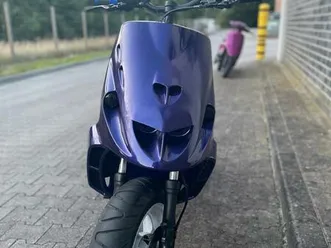 malaguti f12 70 ccm (no aeorx , speedfight)