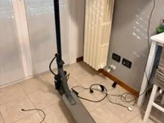 monopattino elettrico 30km/h max di velocità