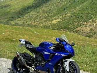 yamaha-r1