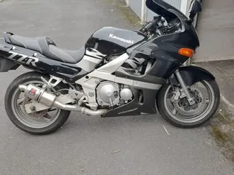moto kawasaki 600 zzr