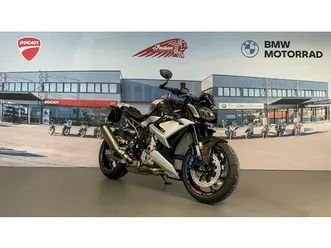 m 1000 r competition