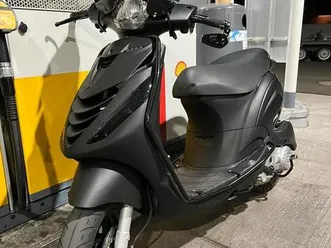 ② piaggio zip