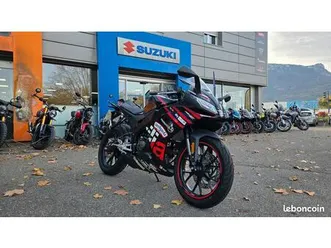 aprilia rs 125 gp replica euro 5+ - destockage - 10 km - 4490 euros