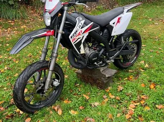 moto rieju mrt 50 cc