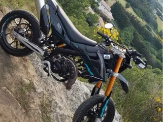 moto rieju mrt pro black séries 2023