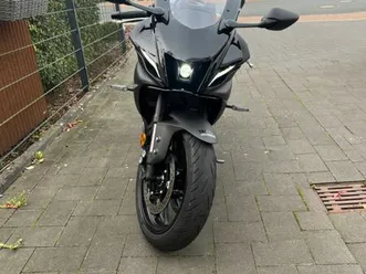 yamaha yzf-r7