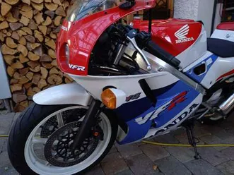 honda/vfr/400/nc30