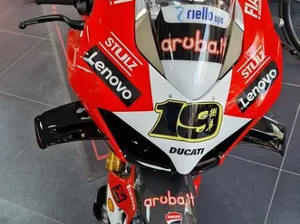 ducati panigale v4s sbk bautista replica 2024