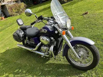 vends honda shadow a2