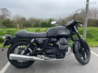 moto guzzi v7 ii stone abs