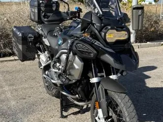 bmw - r1250gs adventure triple black