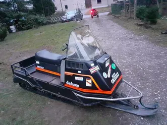 schneemobil , motorschlitten aktiv grizzly