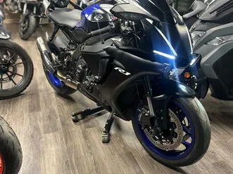 yamaha r1 2024