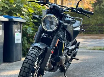 husqvarna svartpilen 125 *wie neu* 2023