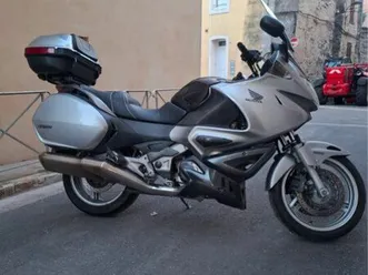 honda deauville 700