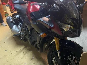 fz1s 2007 très bon état