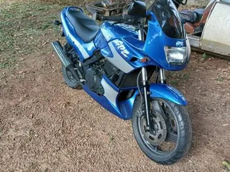 vends moto kawasaki gpz 500