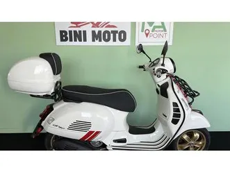 vendo vespa gts 300 super racing sixties hpe (2021 - 22) usata a manerba del garda (codice 9874844) - moto.it