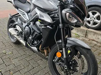 triumph street triple 765 r - naked bike - ez 10/2024