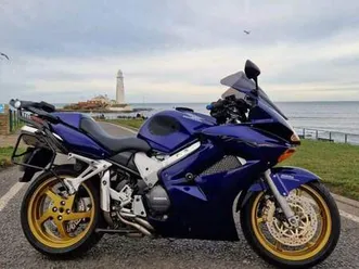 beautiful honda, vfr800, 2005, 782 (cc)