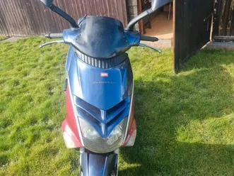 aprilia leonardo roller 125