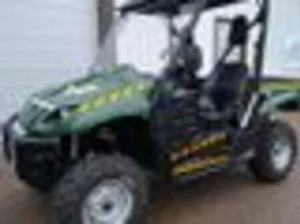 700 4x4 maastomönkijô