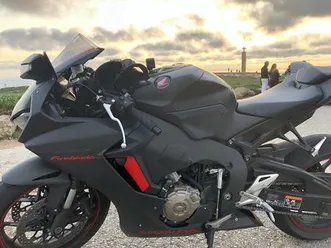 cbr1000rr fireblade 7k km cascais e estoril