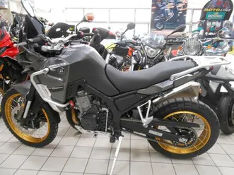 vendo kove 800x pro (2024 - 26) nuova a pesaro (codice 9695192) - moto.it