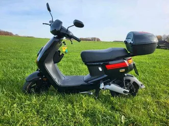 winterpreis !!! roller mqi inkl. topcase unfallfrei 45 km/h