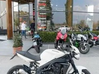 triumph speed triple 1050 dv43913