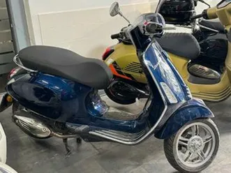 vespa primavera 125